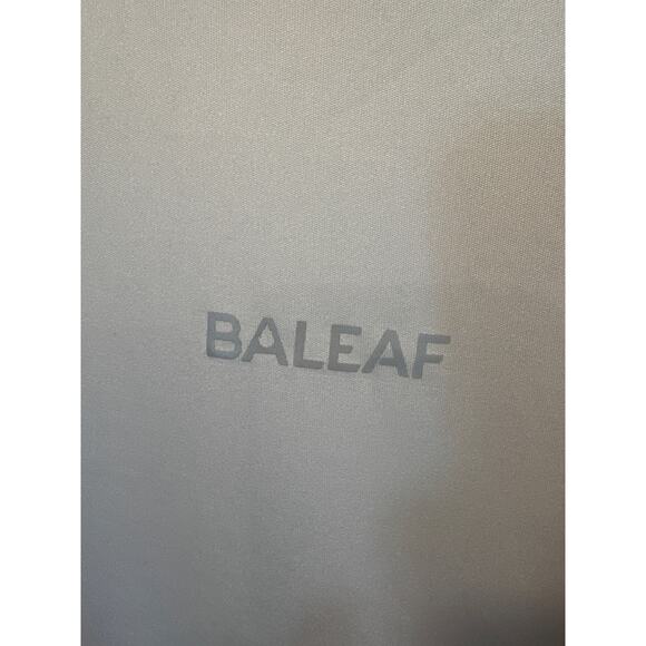 Baleaf Men’s long sleeve gray medium athletic UPF 50 NWT outdoor - Picture 3 of 6
